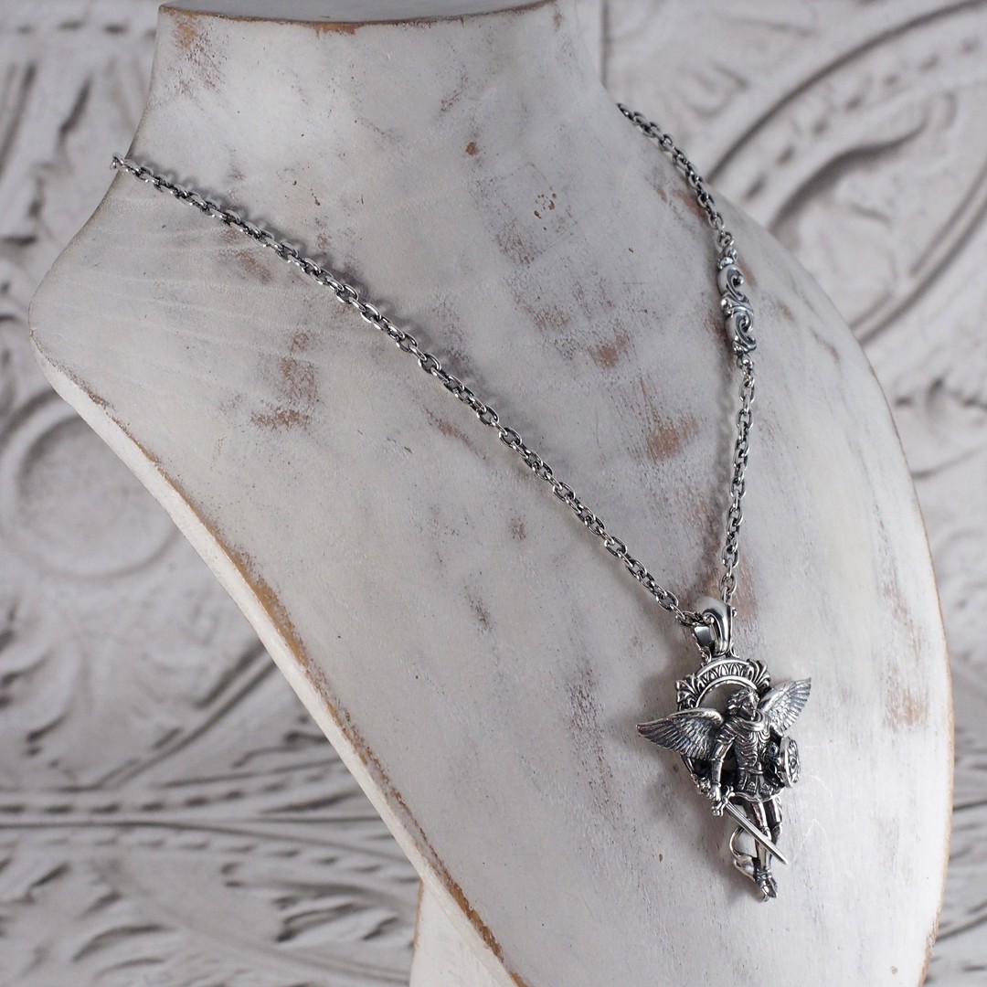 Michael｜ANGELS & DEMONS - Pendant - Collection｜Guardia