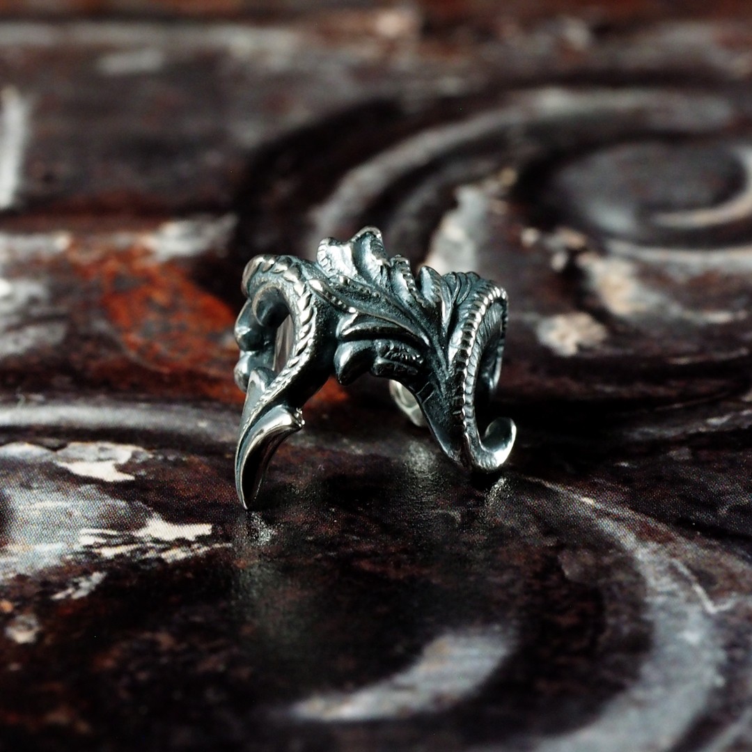 Demon's Tail｜ANGELS & DEMONS - Ear Cuff - Collection｜Guardia